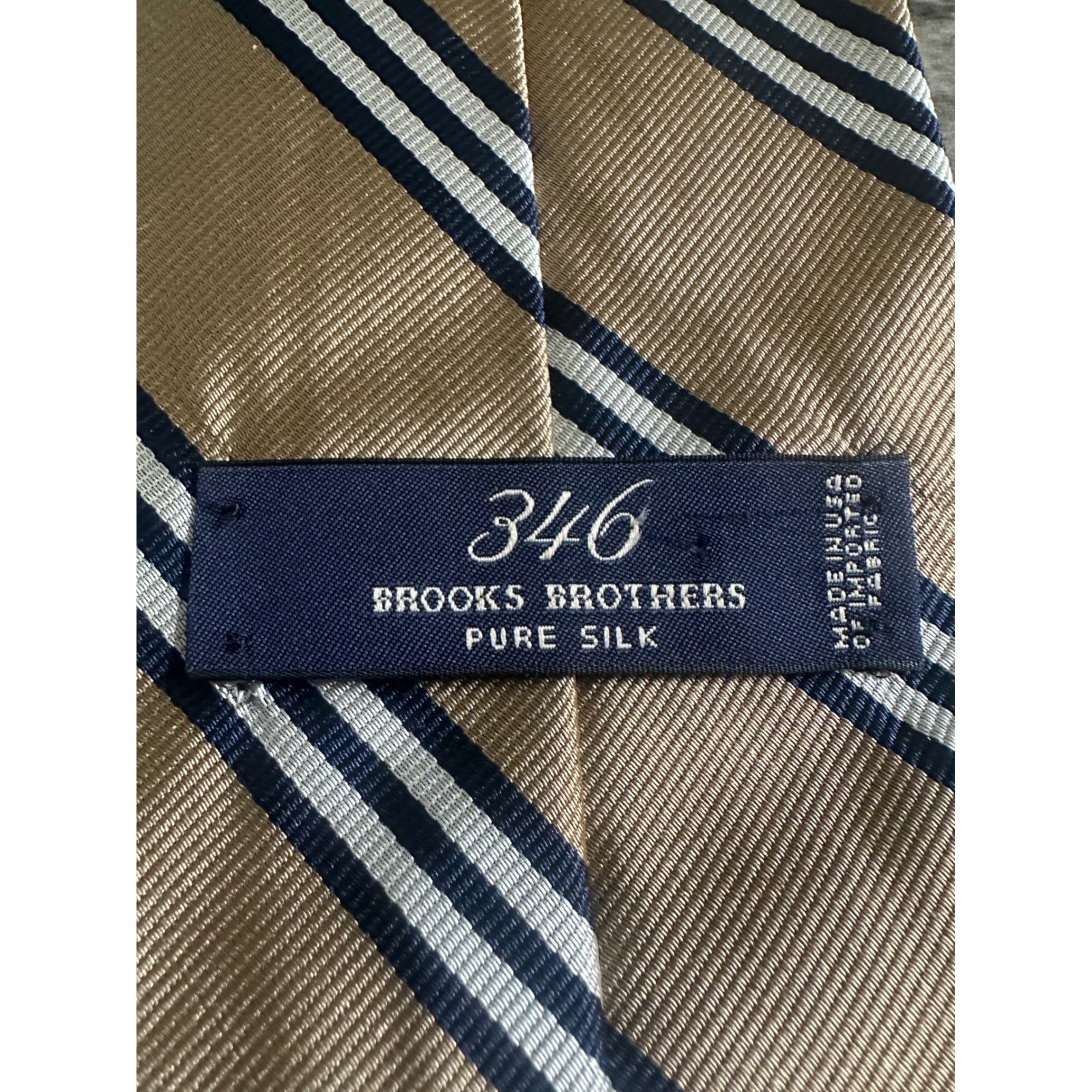 Brooks Brothers 346 Mens Silk Tie Gold Navy Blue White Diagonal Repp Stripe Usa